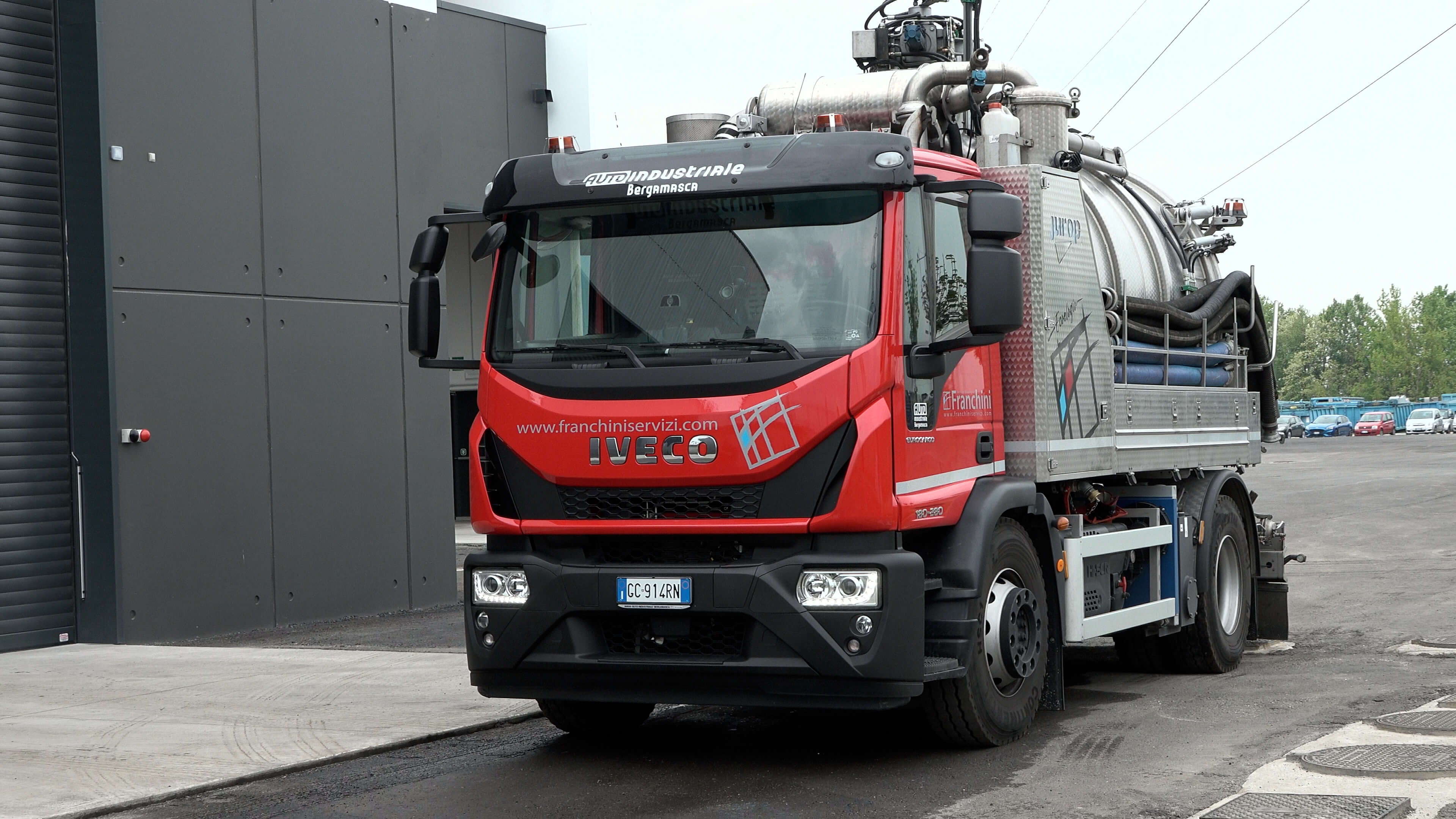 Franchini al lavoro per la raccolta, il trasporto e lo smaltimento sicuro dei rifiuti liquidi industriali e civili