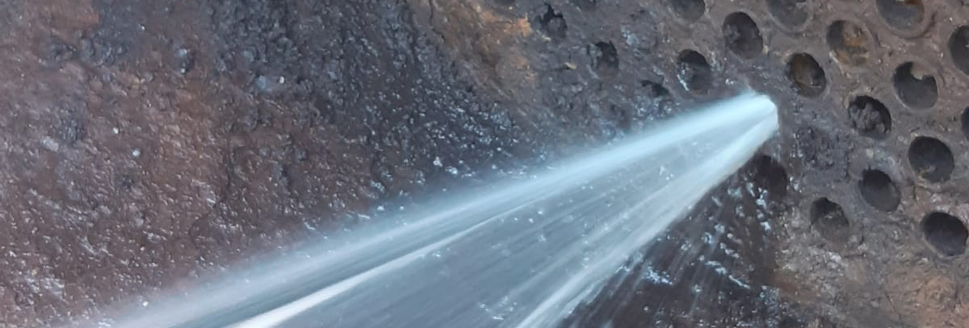 Pulizia manufatti con alta pressione